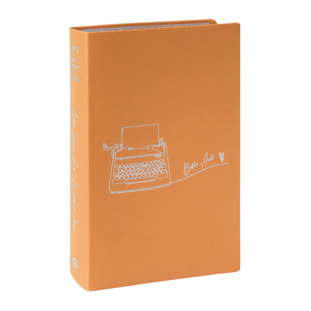 Bíblia Sagrada Anote ARC, capa luxo Havana laranja com desenho de máquina de escrever e assinatura em prata. — Plenitude