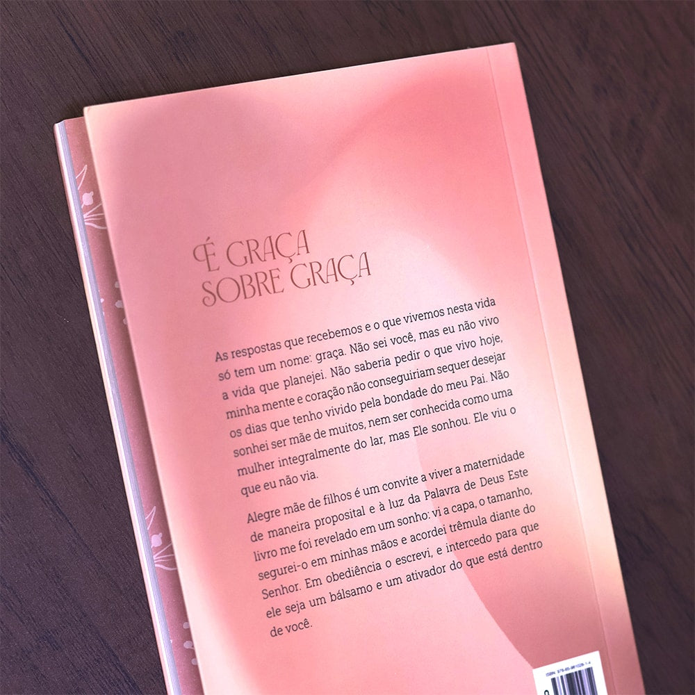 Alegre Mãe de Filhos |  Marcelle Scardini