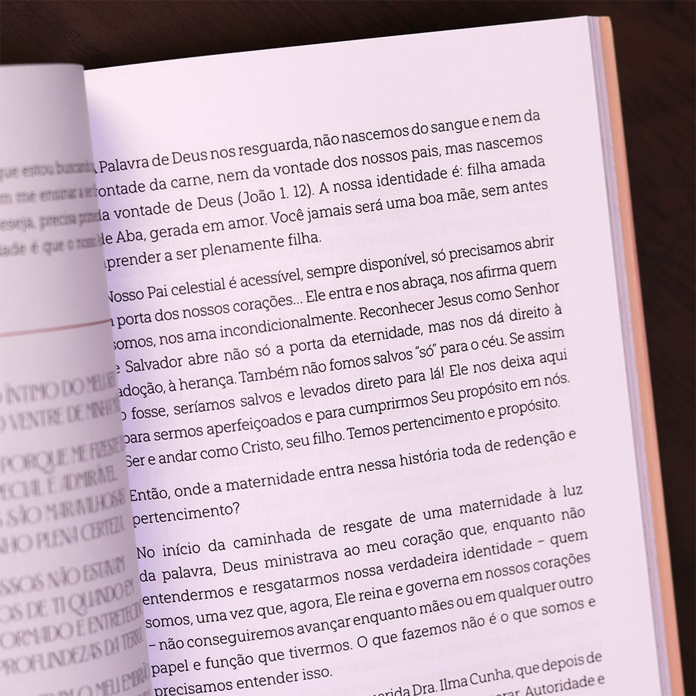 Alegre Mãe de Filhos |  Marcelle Scardini