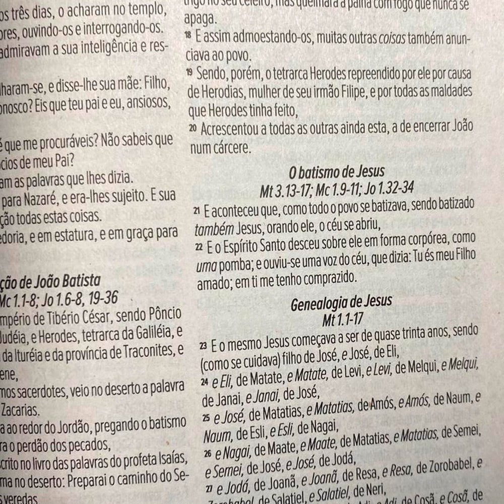 Bíblia Sagrada Cruz | ARC | Letra Normal | Capa Brochura