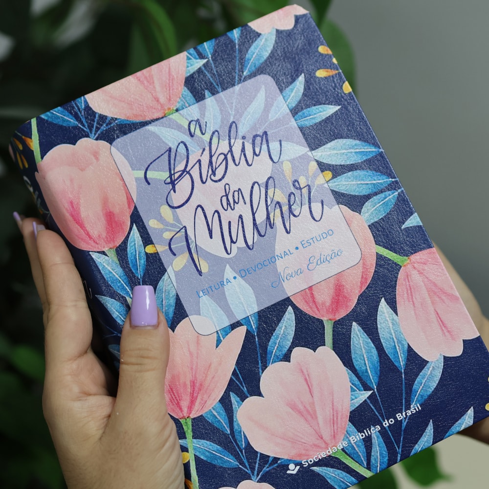 A Bíblia da Mulher | Portátil | NAA | Capa Azul Tulipa
