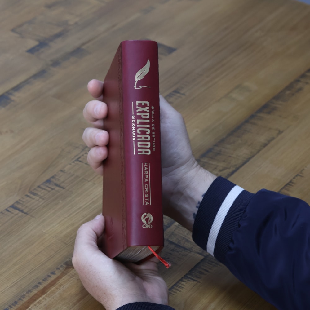 Bíblia de Estudo Explicada | ARC | Letra Média | Luxo Harpa Cristã Vinho