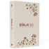 Bíblia 365 Flores Creme NVT Capa Dura, com detalhes florais e letras grandes. — Plenitude