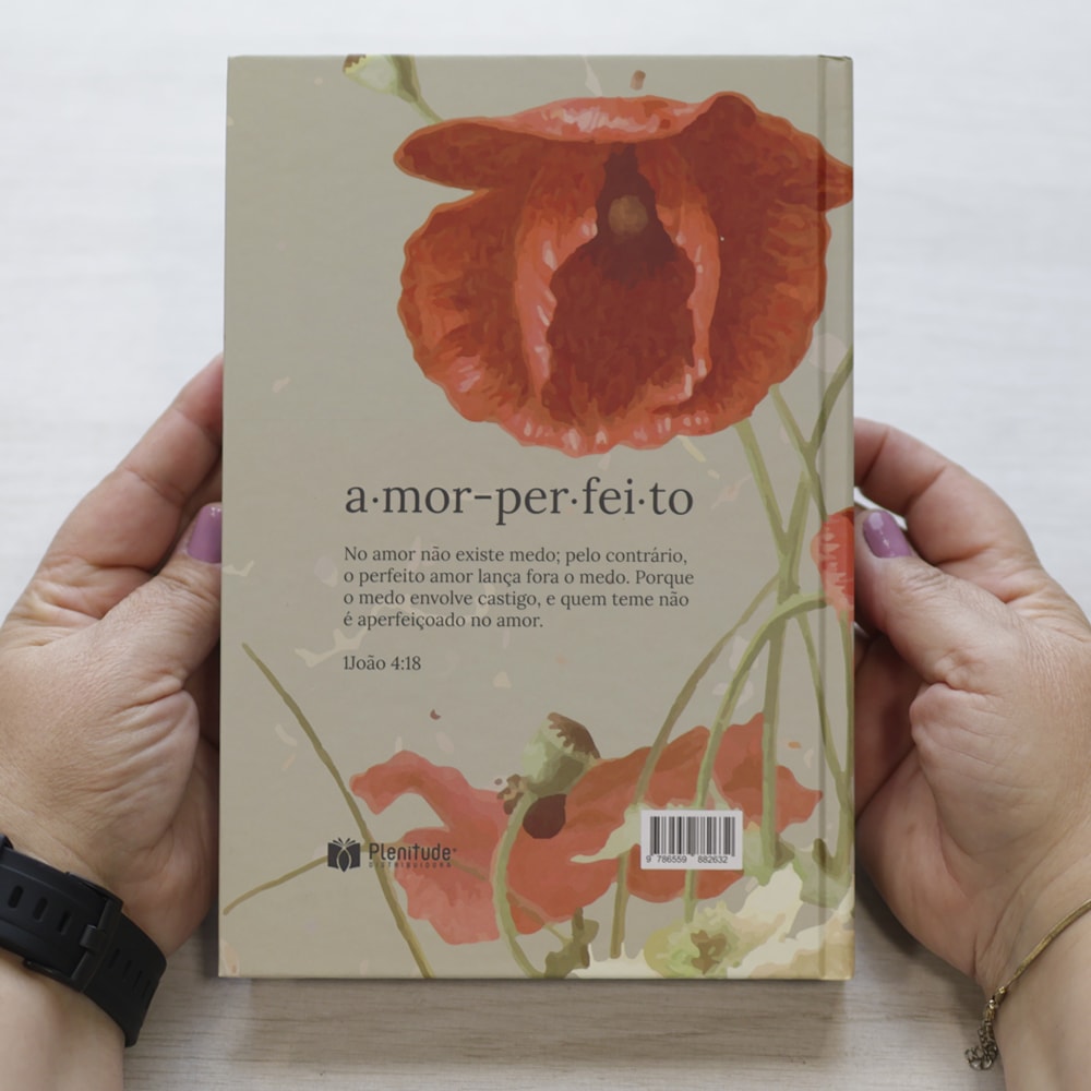 Bíblia 365 Amor Perfeito | NAA | Letra Grande | Capa Dura