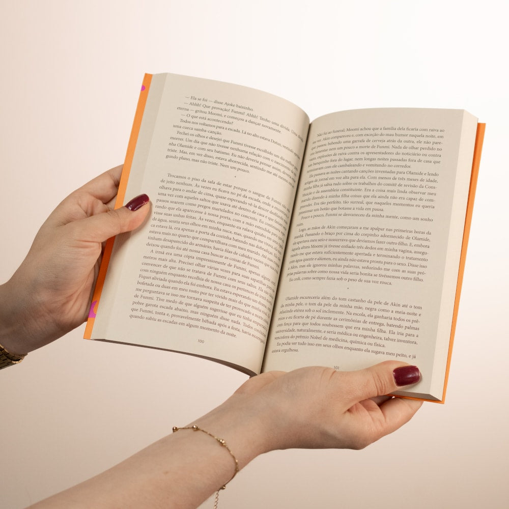 Fique Comigo | Ayobami Adebayo