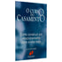 Livro O Curso Do Casamento, capa azul com título em branco e guia do líder. — Plenitude