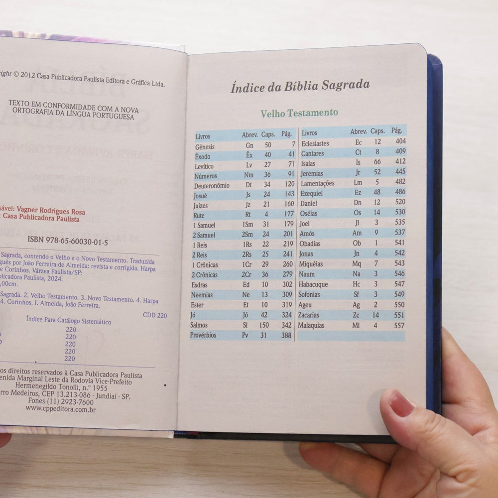 Bíblia Sagrada Leão Consumado | ARC | Letra Maior | Harpa e Corinhos | Capa Dura