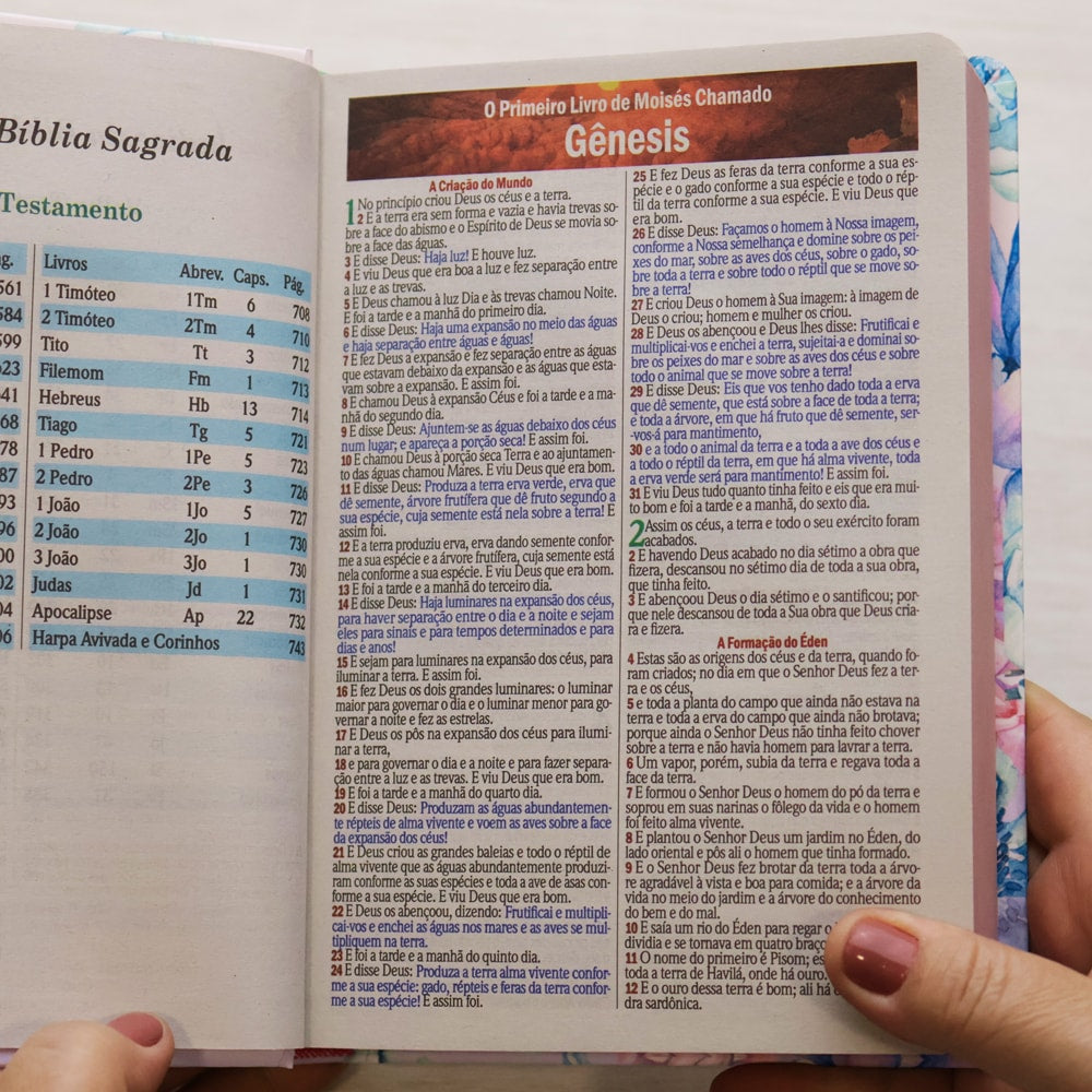 Bíblia Sagrada Mulher Que Teme | ARC | Letra Maior | Harpa e Corinhos | Capa Dura