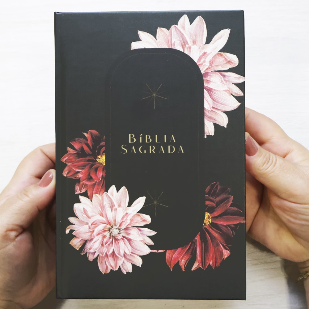 Bíblia Sagrada Crisântemo | NAA | Letra Normal | Capa Dura