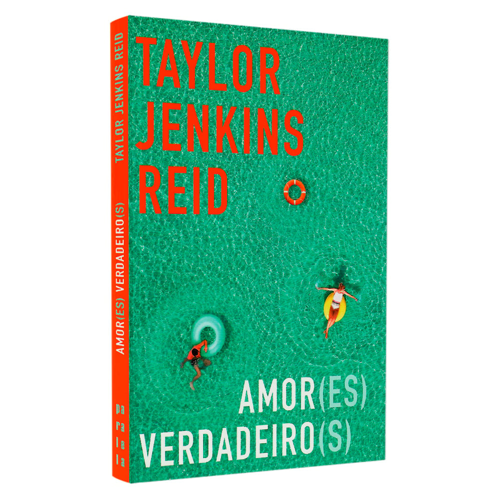 Livro: Amor(es) Verdadeiro(s), de Taylor Jenkins Reid. Capa verde com piscina e pessoas. — Plenitude