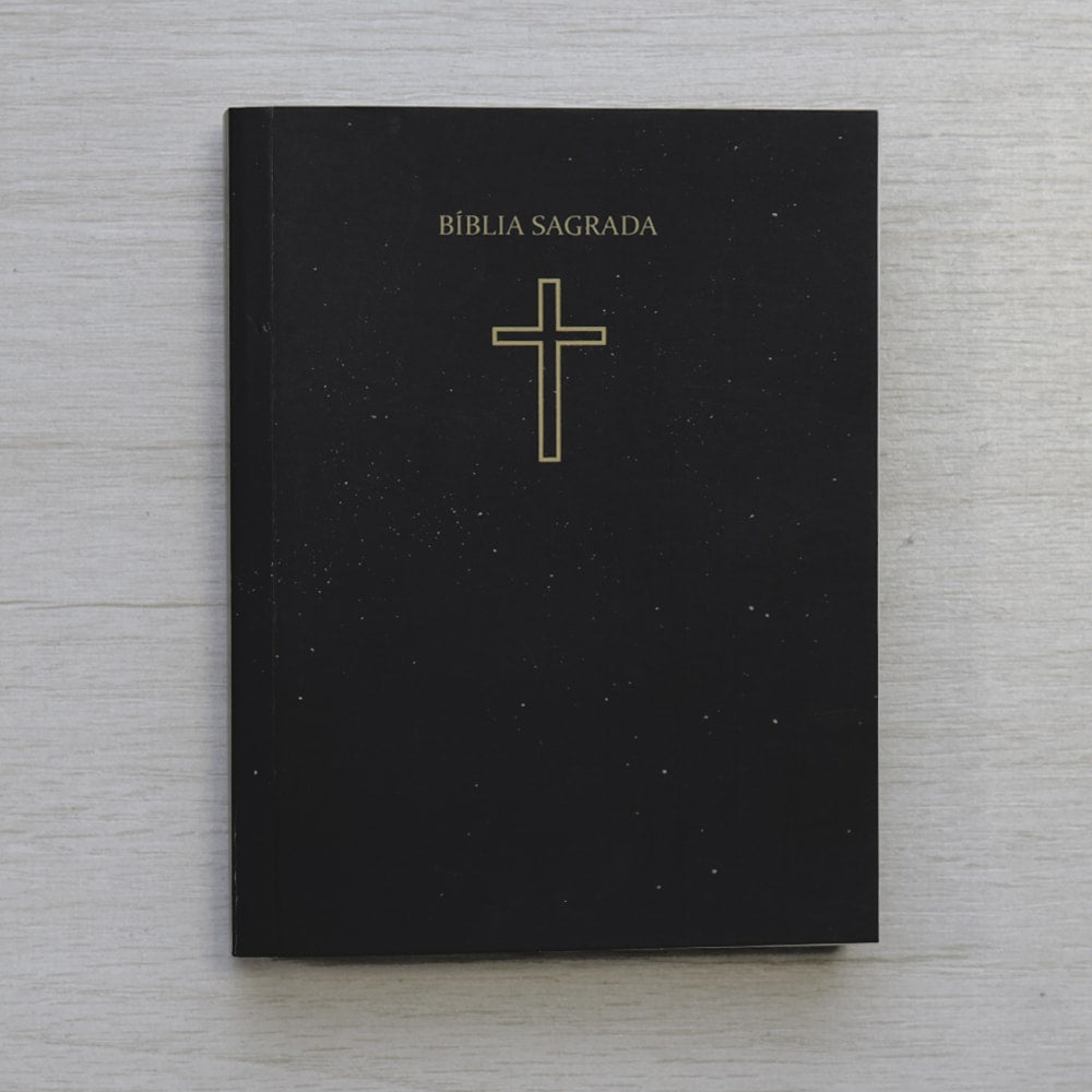 Bíblia Sagrada Pequena | ARC | Capa Brochura Salvos Pela Graça Preta
