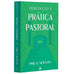 Livro "Introdução à Prática Pastoral" de Phil. A Newton, capa verde com ilustração de altar e ovelha. — Plenitude