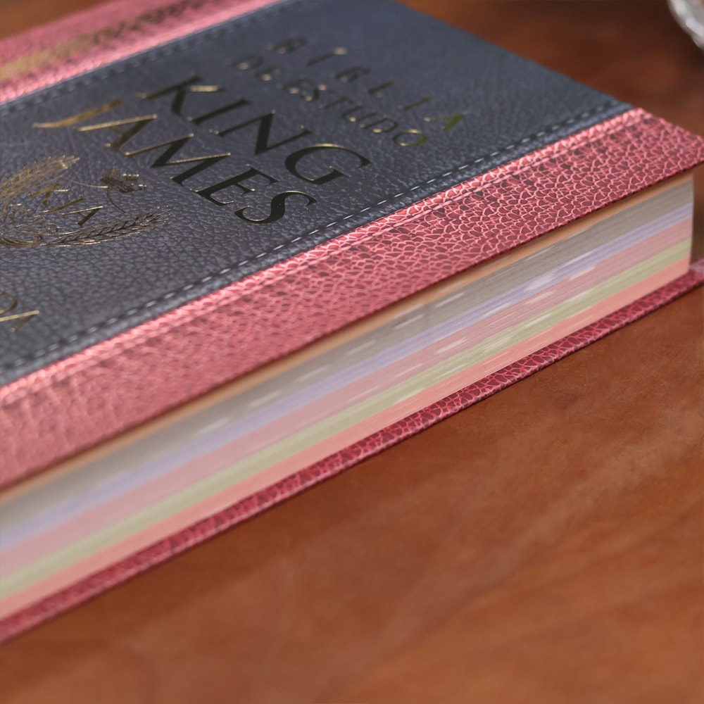 Bíblia de Estudo King James Atualizada | Hipergigante |  Full Collor | Capa Dura