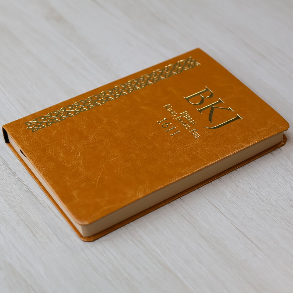 Bíblia King James Fiel 1611 | Ultrafina Slim | Capa  Castanha