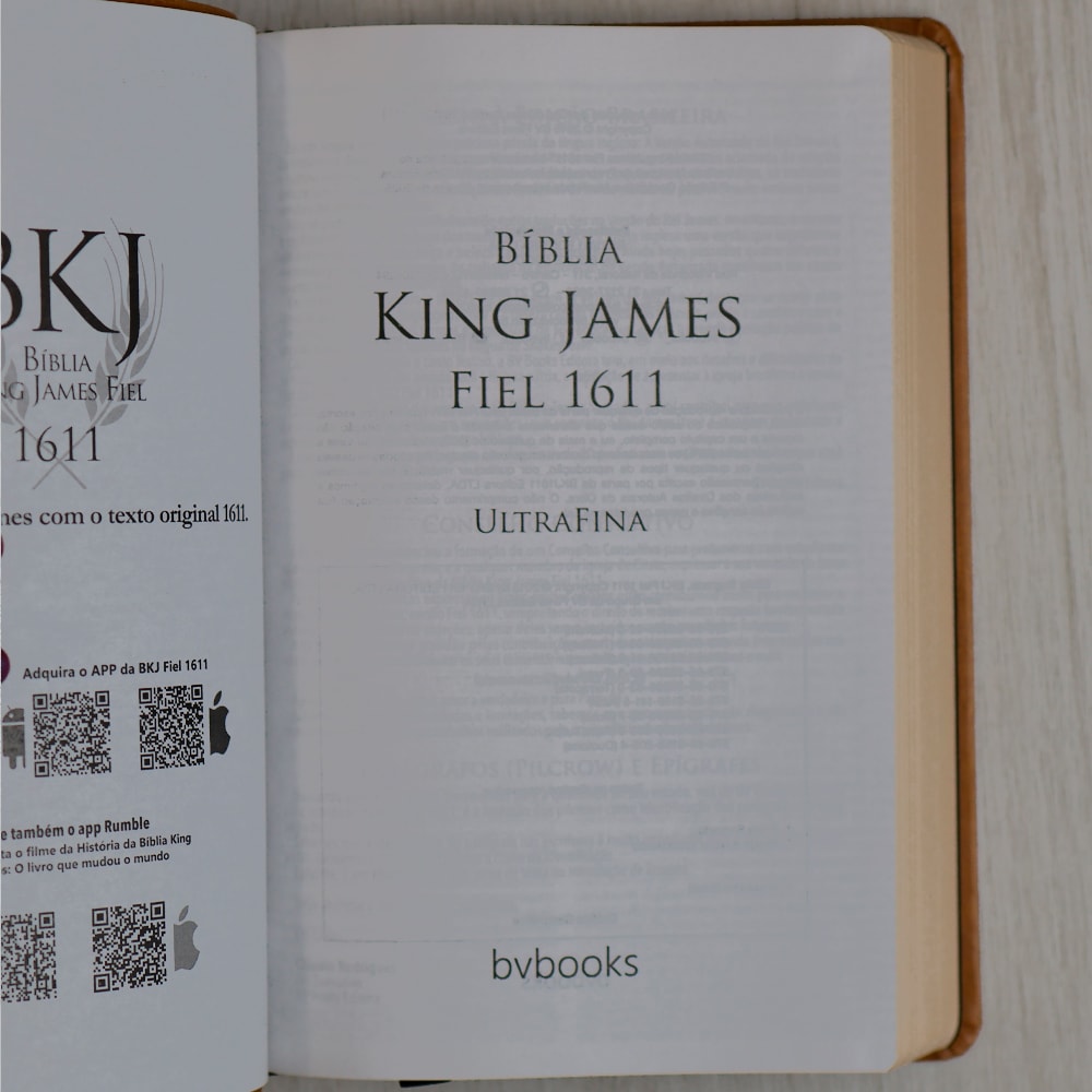 Bíblia King James Fiel 1611 | Ultrafina Slim | Capa  Castanha