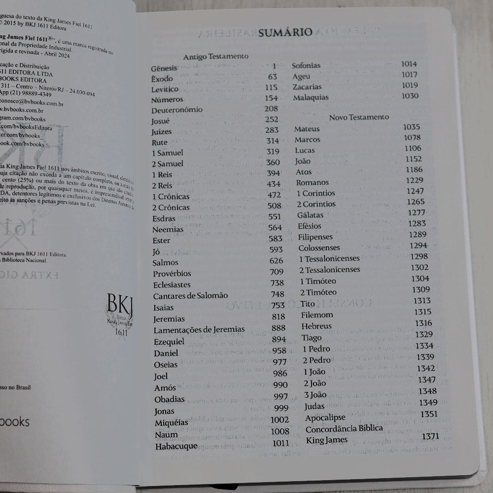 Bíblia King James Fiel 1611 | Extra Gigante | Capa Luxo Branca