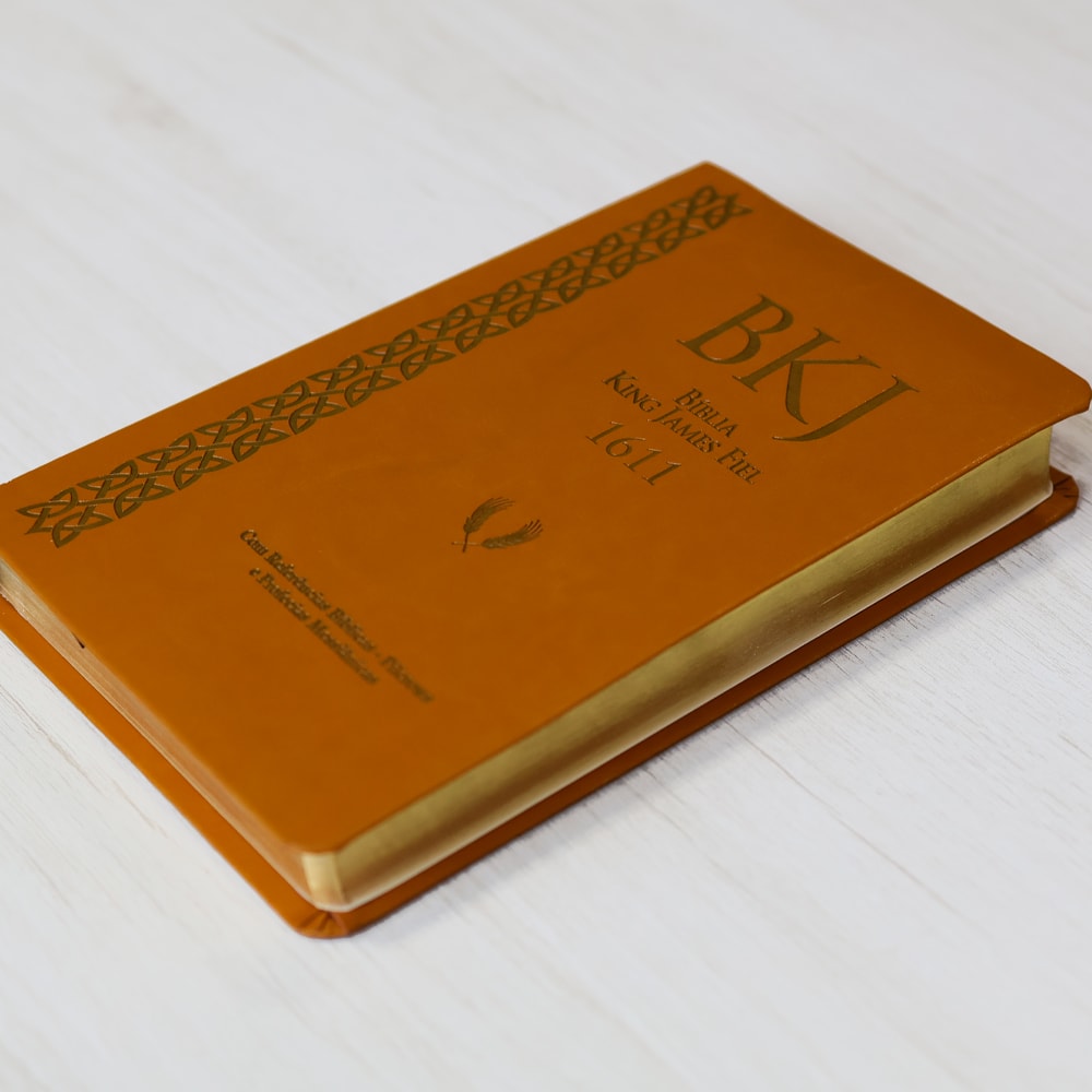 Bíblia King James Fiel 1611 | Concordância e Pilcrows | Capa Luxo Caramelo