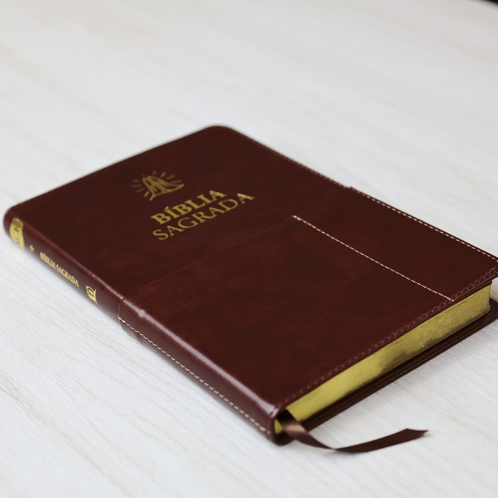 Bíblia Sagrada Slim | ACF | Luxo Marrom | Com Bolso