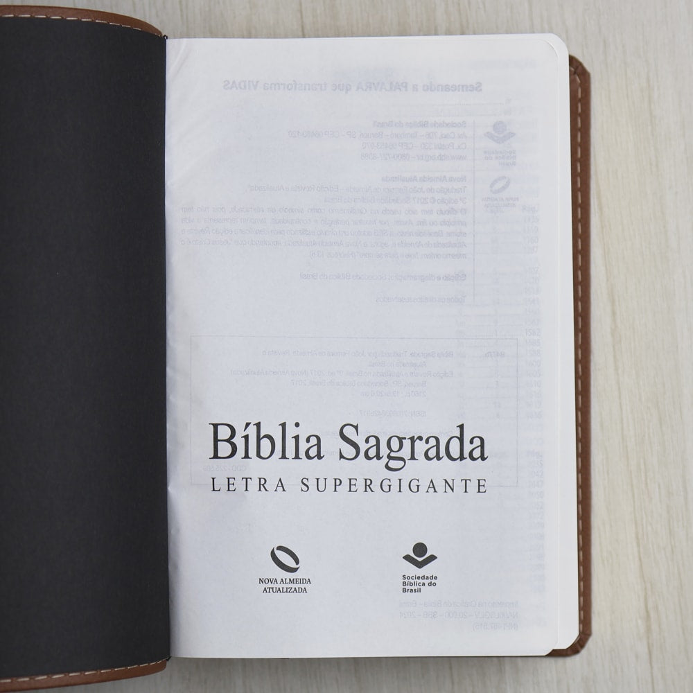 Bíblia Sagrada | Letra Supergigante |  NAA | Capa Marrom Leão