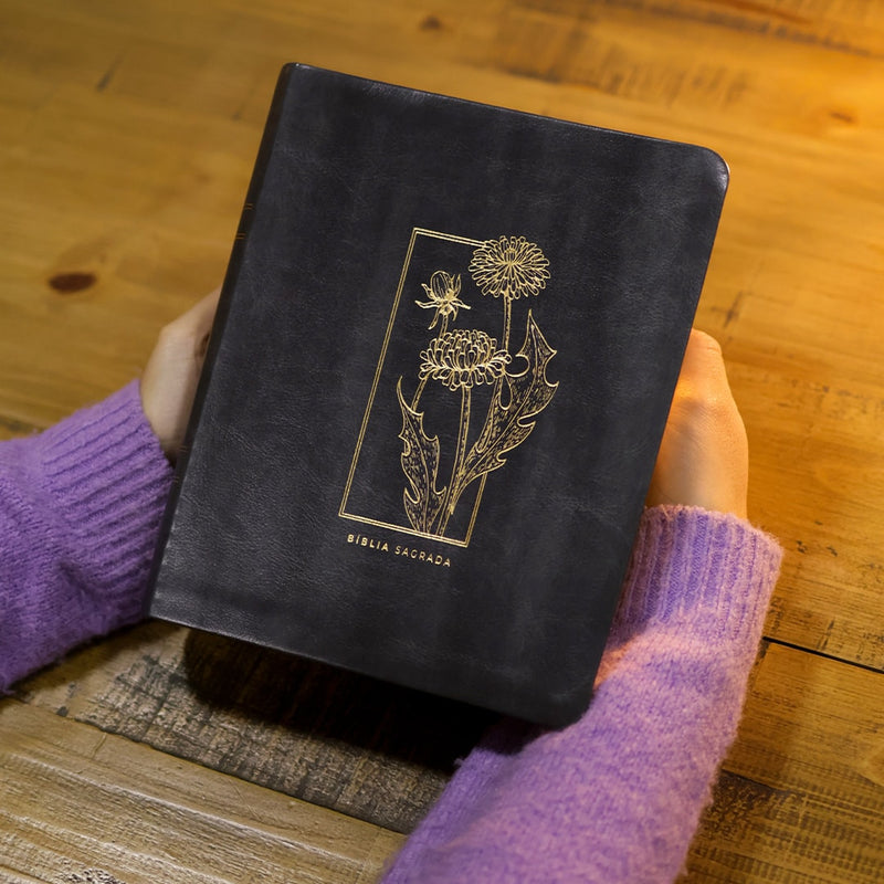 Bíblia Mulheres | Viviane Martinello | NVT | Espaço Para Anotações | Capa Luxo Floral Grafite