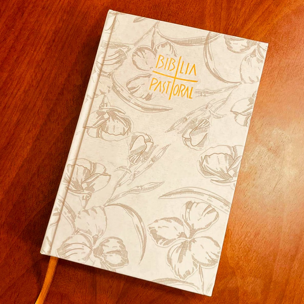 Bíblia Pastoral | Letra Normal | Capa Dura Esperança | Edição Católica