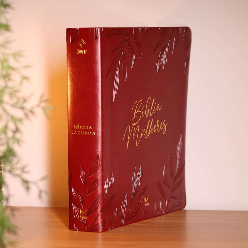 Bíblia Mulheres Folhas | Viviane Martinello | NVT | Espaço Para Anotações | Capa Luxo Vinho
