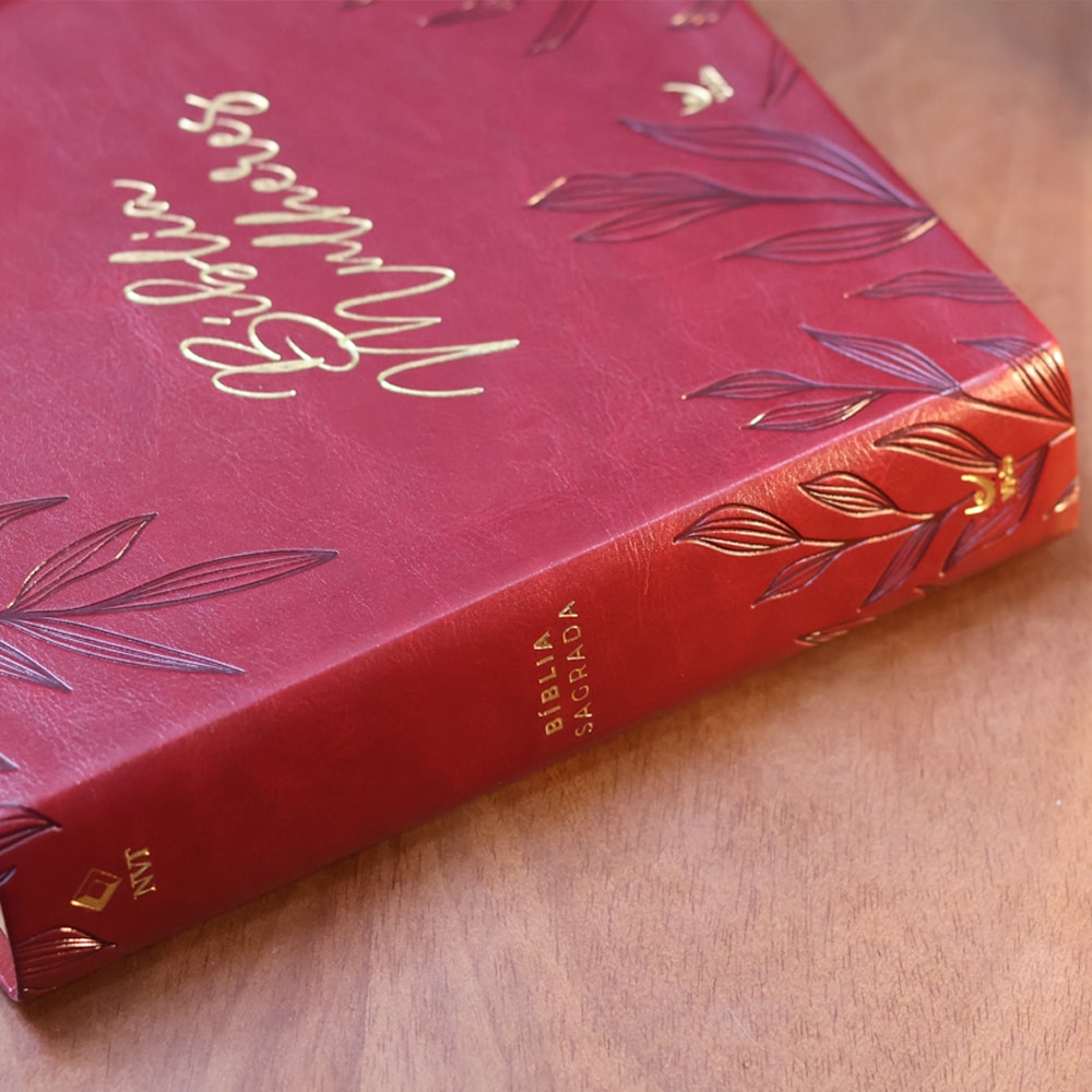 Bíblia Mulheres Folhas | Viviane Martinello | NVT | Espaço Para Anotações | Capa Luxo Vinho