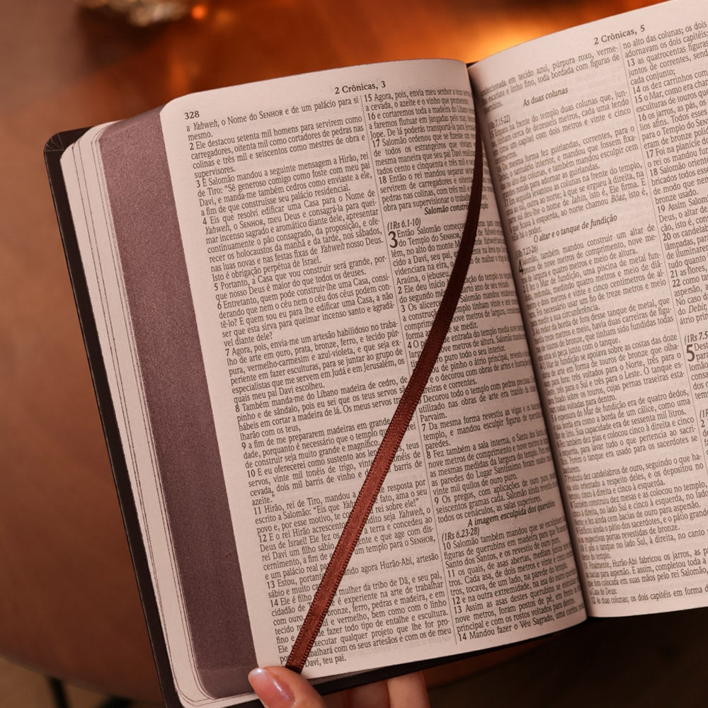 Bíblia Sagrada Flores | KJA  | Letra Maior | Capa Dura Vinho