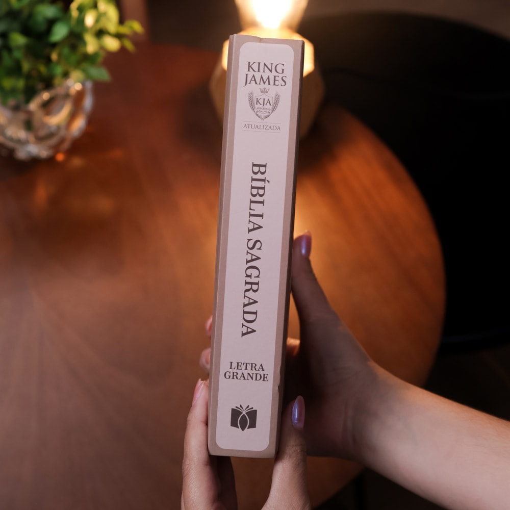 Bíblia Sagrada Flores Variadas | KJA | Letra Maior | Capa Dura
