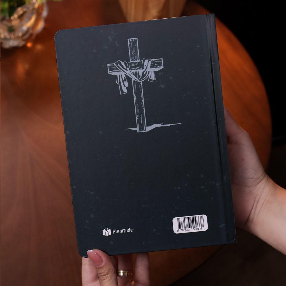 Bíblia Sagrada Cruz e Manto | KJA  | Letra Maior | Capa Dura