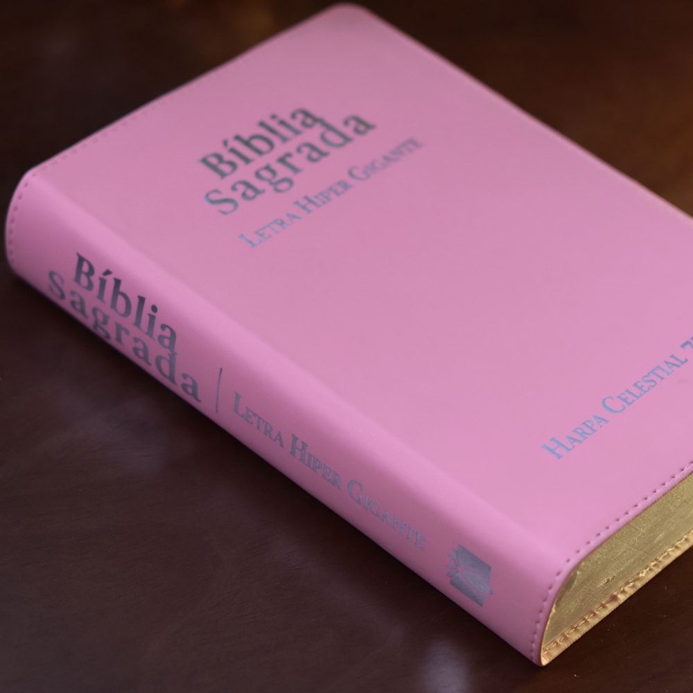 Bíblia Sagrada | ARC | Letra Hipergigante | Capa Luxo Rosa | Harpa Celestial 774