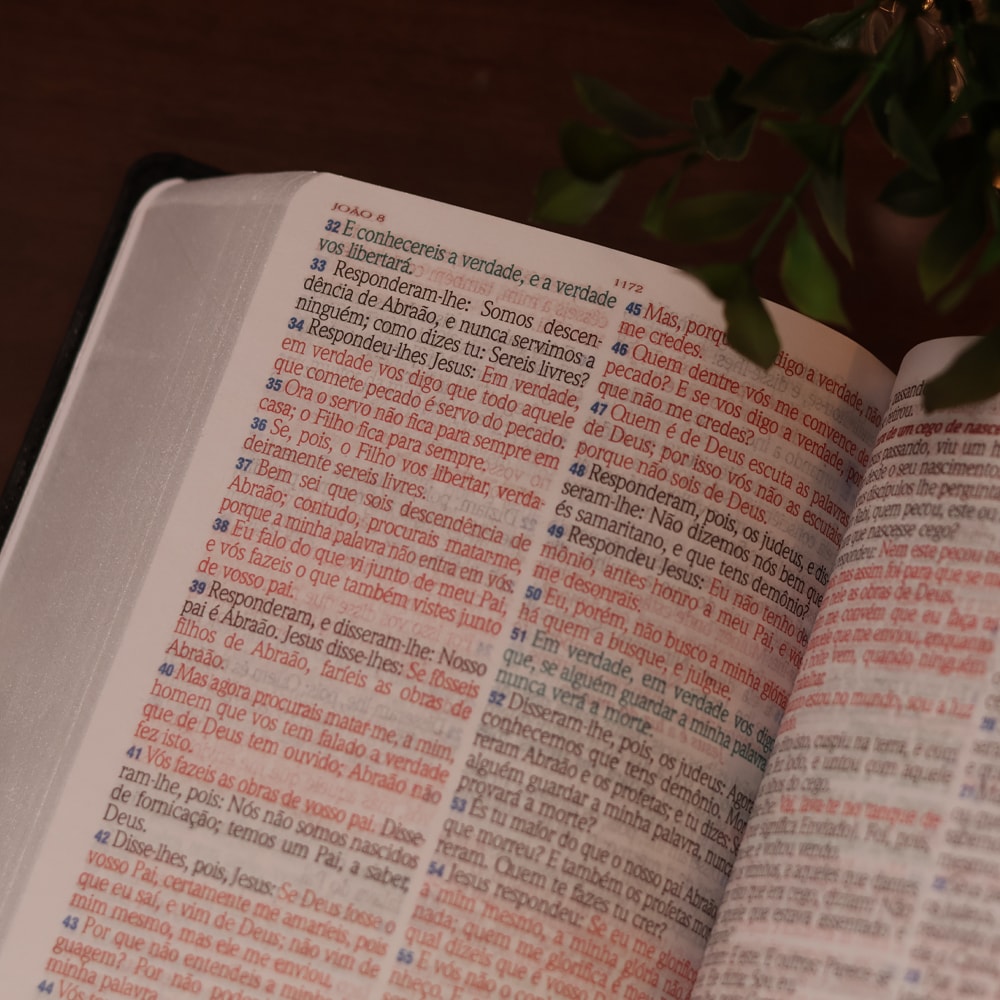 Bíblia Sagrada | ARC | Letra Hipergigante | Capa Luxo Preta | Harpa Celestial 774