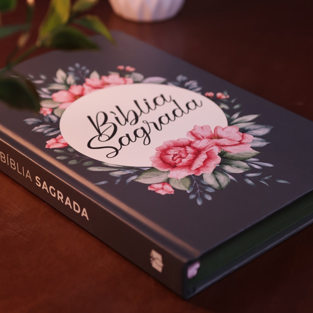 Bíblia Sagrada Slim  Buquê | NVT | Capa Dura