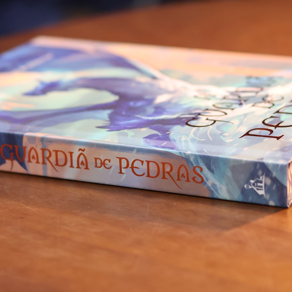 A Guardiã de Pedras | Os Dragões Originais | Cristina Bomfim | Livro 1