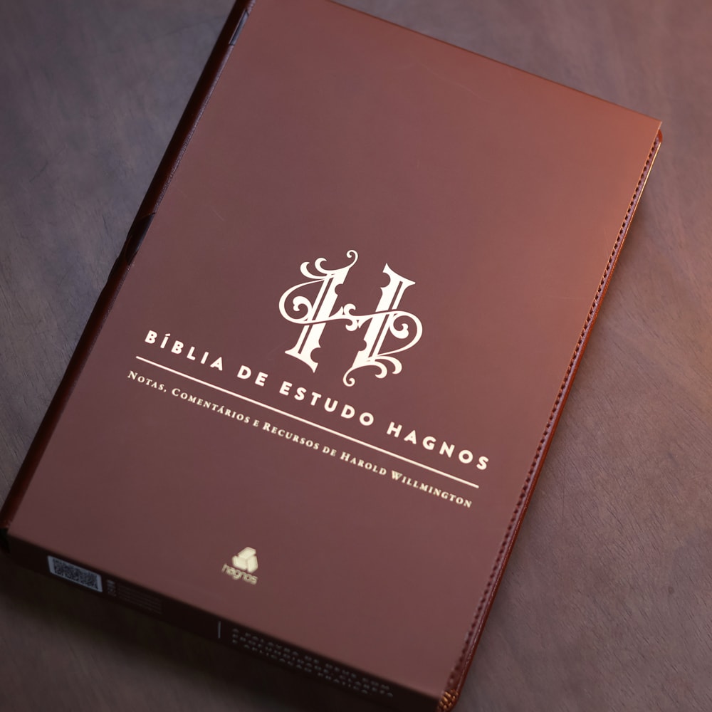 Bíblia de Estudo Hagnos | King James | Capa Luxo Marrom