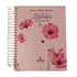Bíblia King James 1611 (KJA) capa dura rosa com flores cosmos, espiral, textos e mapas coloridos. — Plenitude