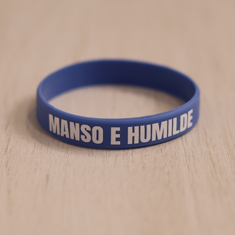 Pulseira de Silicone Azul Cobalto | Manso e Humilde
