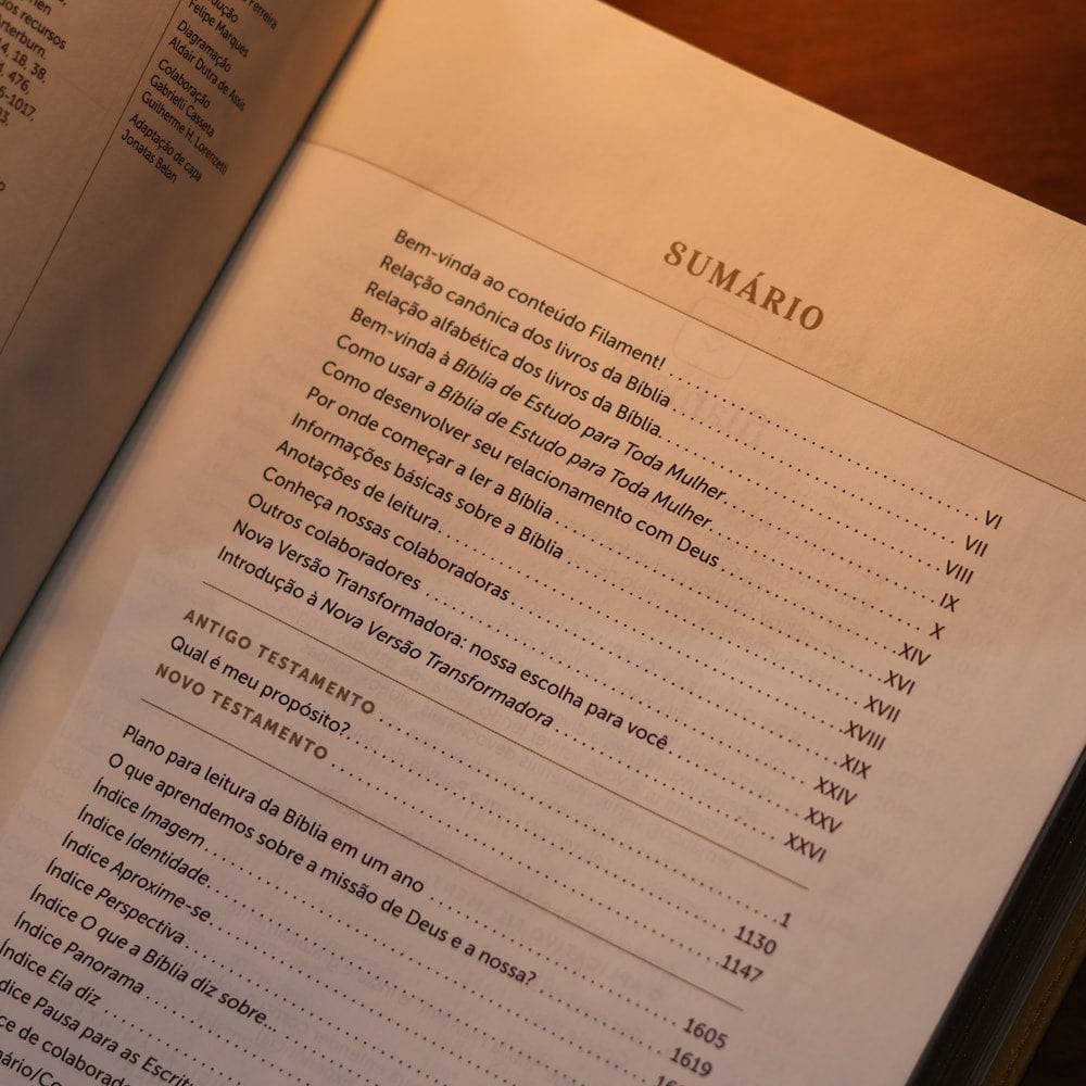 Bíblia de Estudo Para Toda Mulher | NVT | Capa Bege