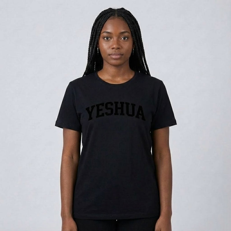 Camiseta Feminina Preta | Yeshua