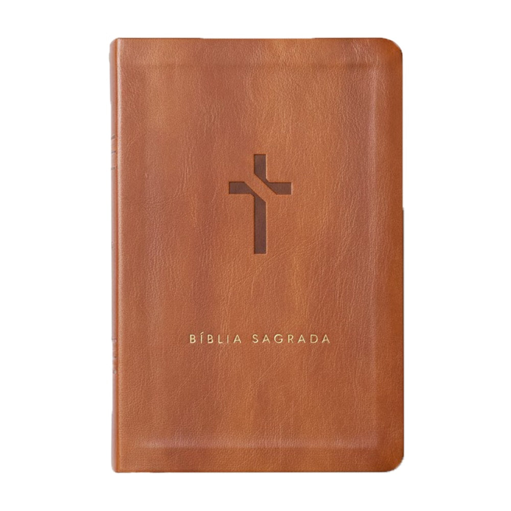 Bíblia Sagrada Slim NVT marrom com capa de couro e cruz em relevo. — Plenitude