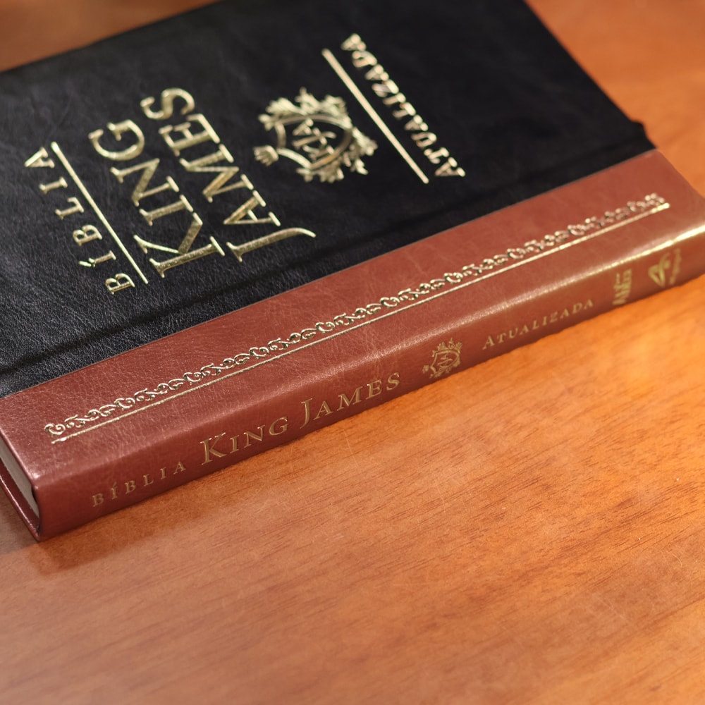 Bíblia King James Atualizada Slim | KJA | Letra Normal | Preta e Marrom