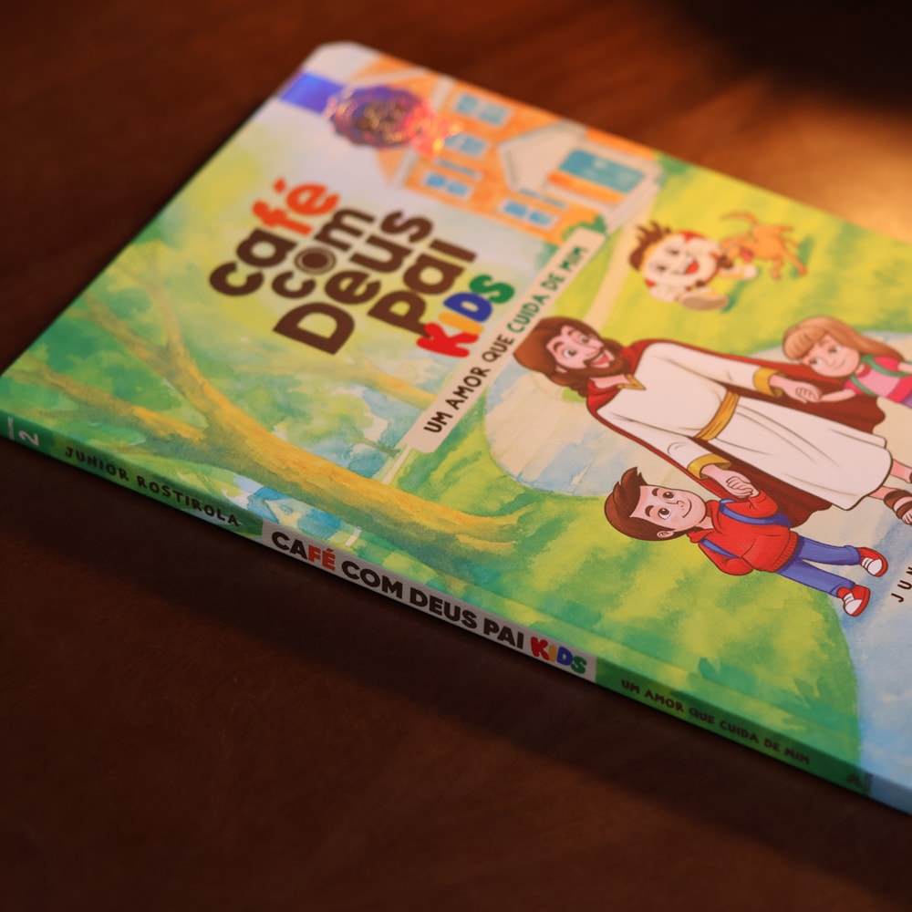 Café com Deus Pai Kids | Um Amor Que Cuida de Mim  | Júnior Rostirola | Vol. 2