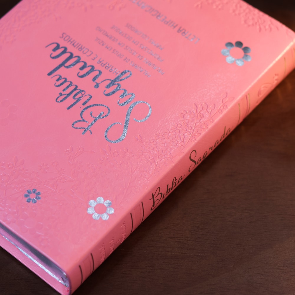 Bíblia Sagrada Floral Margarida | ARC | Hipergigante | Harpa Avivada e Corinhos | Capa Luxo Rosa