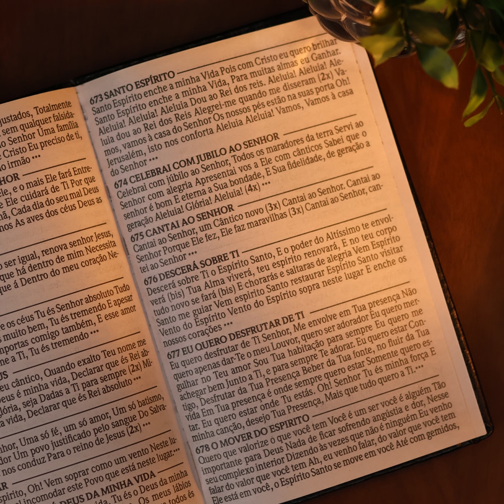 Harpa Pentecostal | Letra Gigante | 692 Hinos | Capa Luxo Baixo Relevo