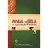 Livro Manual da Bíblia Aplicação Pessoal. Capa verde e bege com fotos de pessoas lendo. — Plenitude