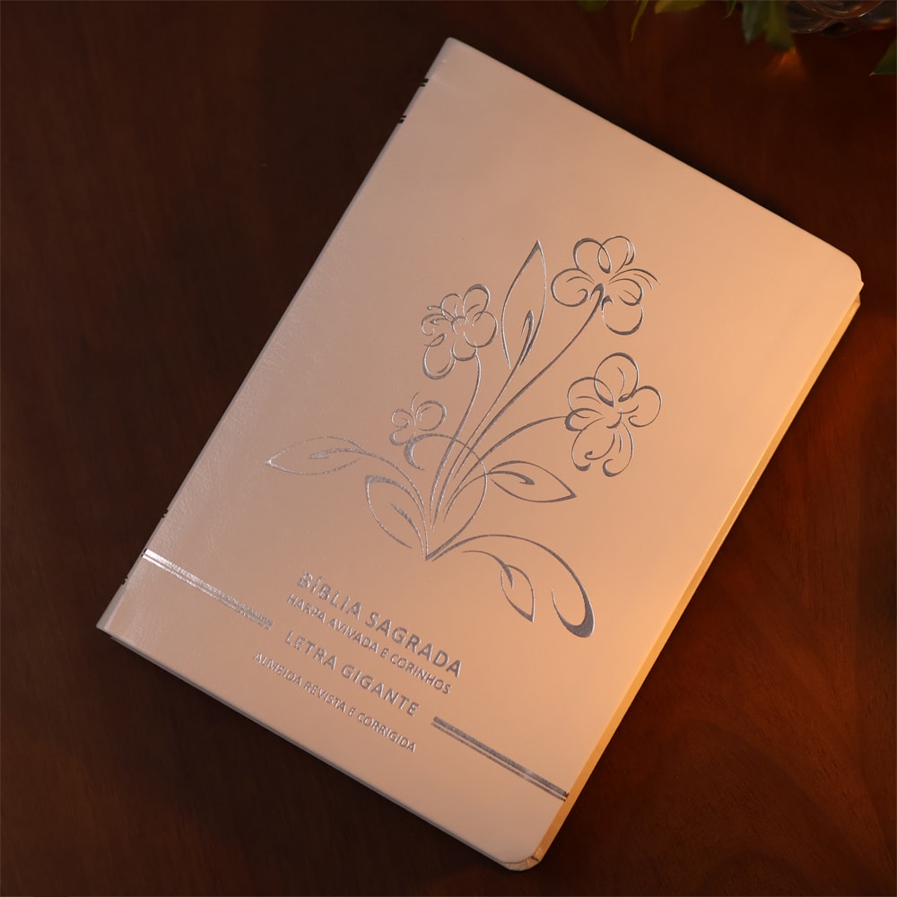 Bíblia Sagrada | Letra Gigante | ARC | C/ Harpa e Corinhos | Capa Premium Luxo Flores Branca