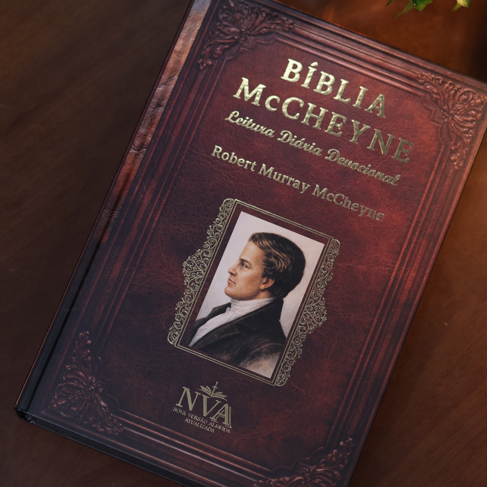 Bíblia McCheyne | NVA | Leitura Diária Devocional | Full Collor | Capa Dura Vintage  Marrom