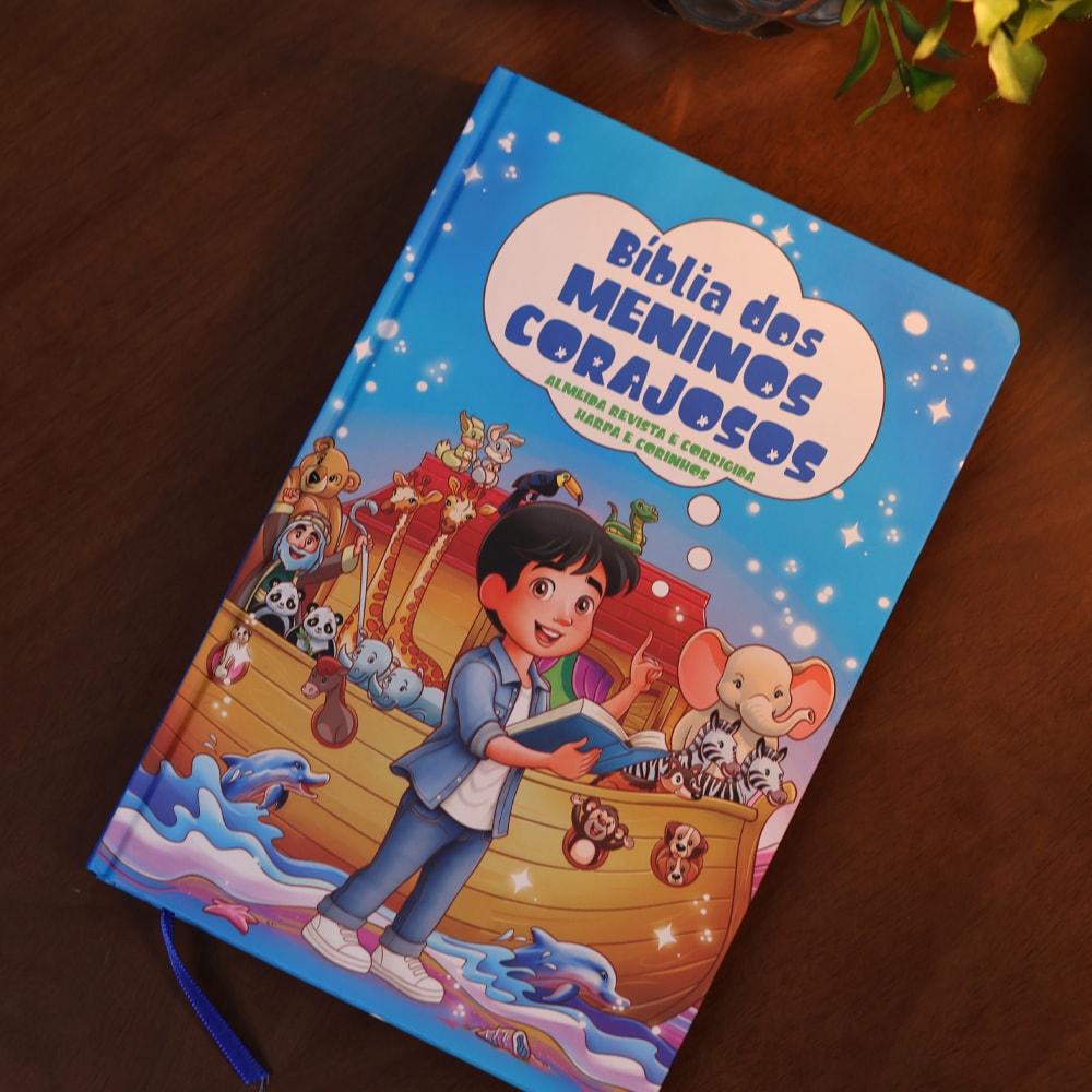 Bíblia dos Meninos Corajosos | ARC | Harpa Avivada e Corinhos | Capa Dura Azul
