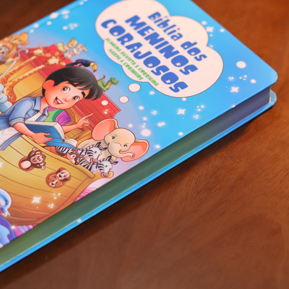 Bíblia dos Meninos Corajosos | ARC | Harpa Avivada e Corinhos | Capa Dura Azul