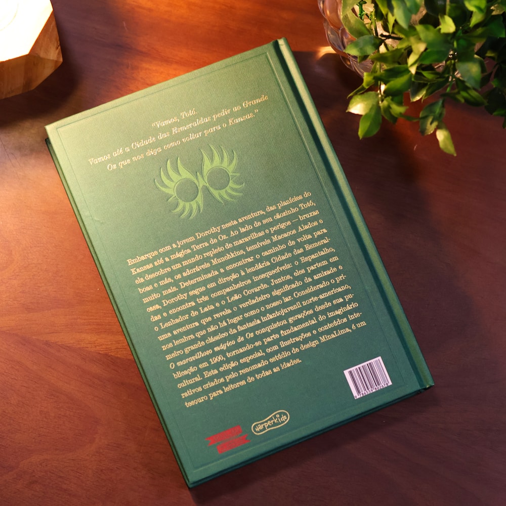 O Maravilhoso Mágico de Oz | L. Frank Baum | Edição de Luxo Ilustrada e com Elementos Interativos do Estúdio Minalima